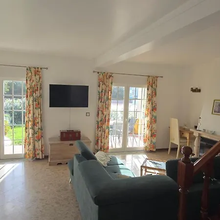 Beautiful Townhouse By The Golf Course And Ocean *